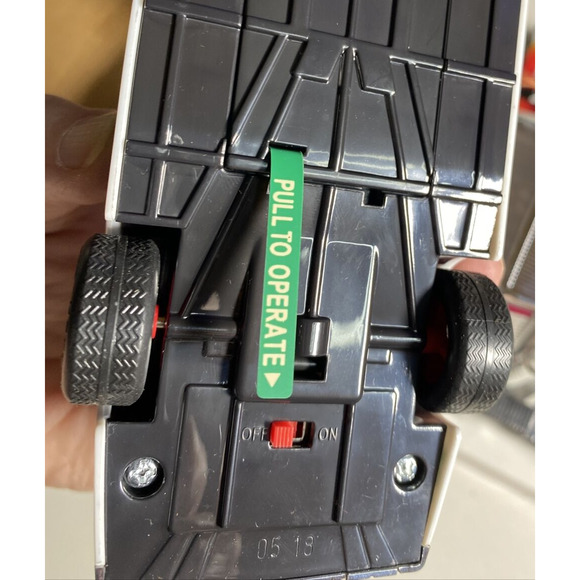 Hess 2011 White and Green Toy Truck & Pull Back Race Car Lights Sounds Ramp - Picture 13 of 14